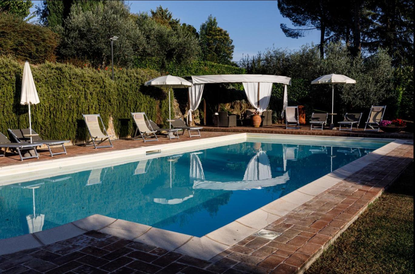 Borgo Villa Risi Siena Exterior foto