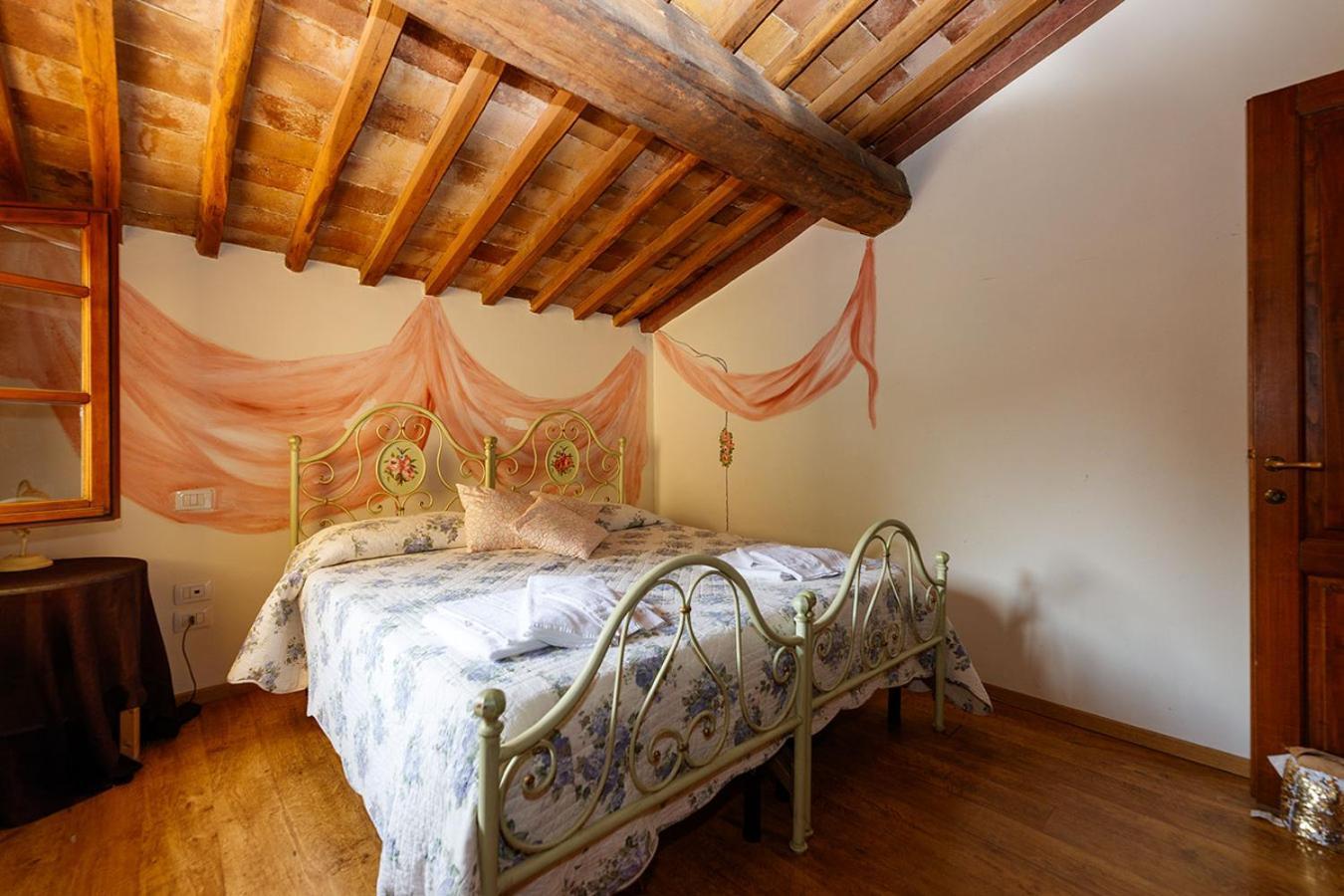 Borgo Villa Risi Siena Exterior foto