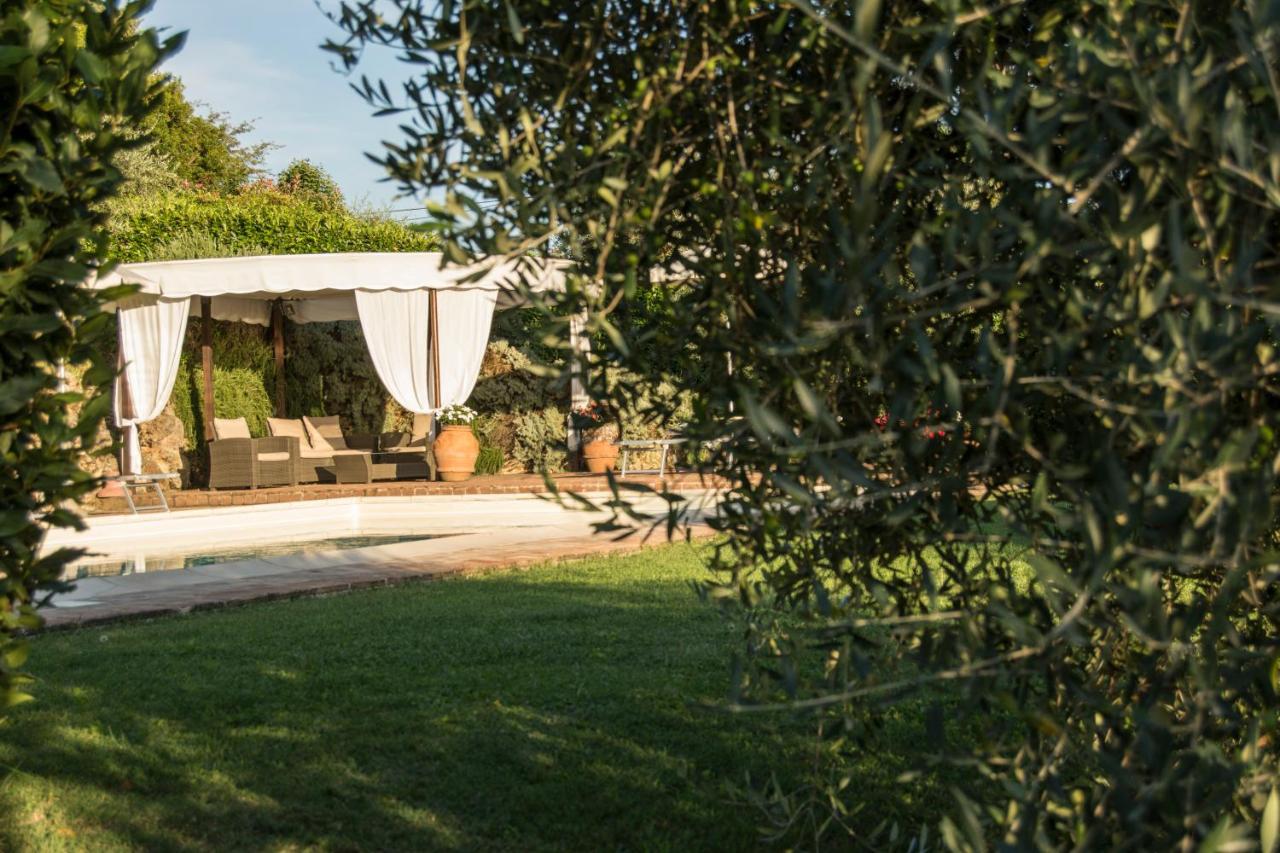 Borgo Villa Risi Siena Exterior foto